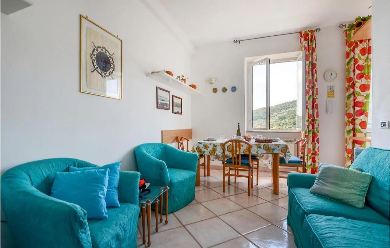 Cozy Apartment In Portovenere With Kitchenette Porto Venere
