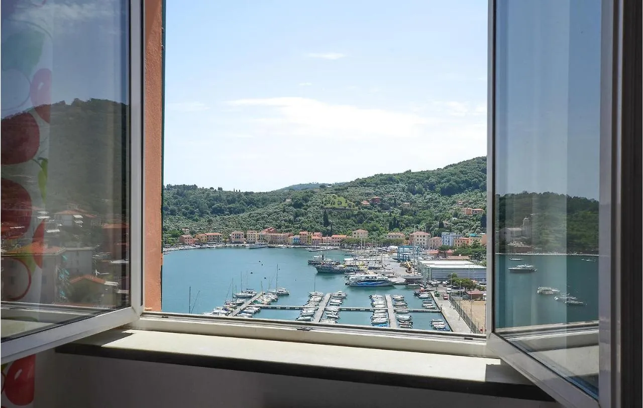 Cozy Apartment In Portovenere With Kitchenette Porto Venere